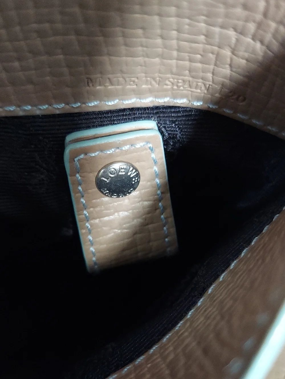 🌟 ULTRA RARE VINTAGE LOEWE MADRID TEXTURED LEATHER BAG 🌟
